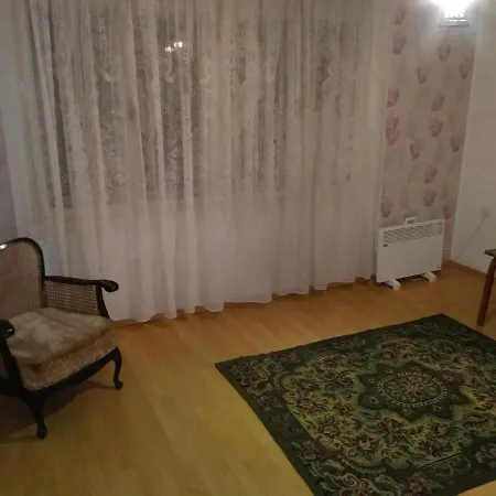 Private House 야이체